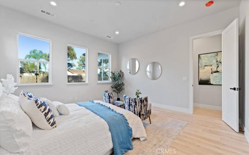 Model Home Staged

Master Bedroom