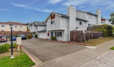 209 Clifton Road, Pacifica, California 94044, 2 Bedrooms Bedrooms, ,2 BathroomsBathrooms,Residential,Buy,209 Clifton Road,ML81981400