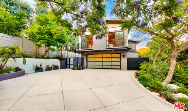 9621 ROYALTON Drive, Beverly Hills, California 90210, 5 Bedrooms Bedrooms, ,5 BathroomsBathrooms,Residential Lease,Rent,9621 ROYALTON Drive,24455301