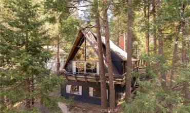 641 Buckingham Square, Lake Arrowhead, California 92352, 5 Bedrooms Bedrooms, ,1 BathroomBathrooms,Residential,Buy,641 Buckingham Square,IG24216800