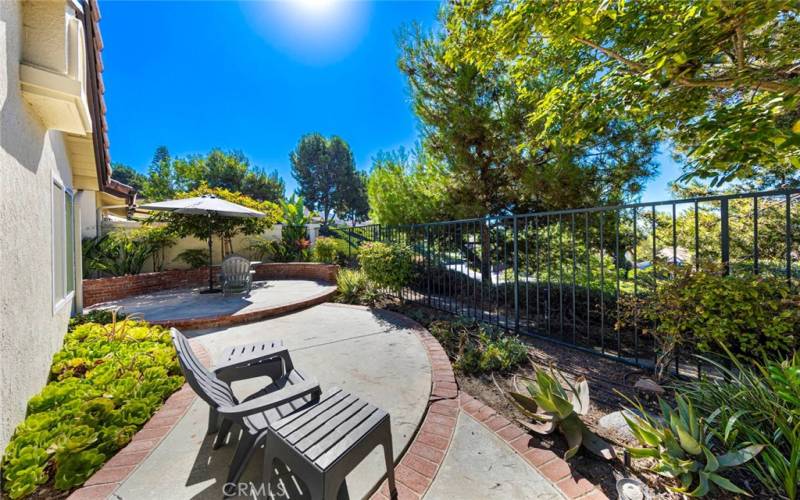 Outdoor Courtyard Patio