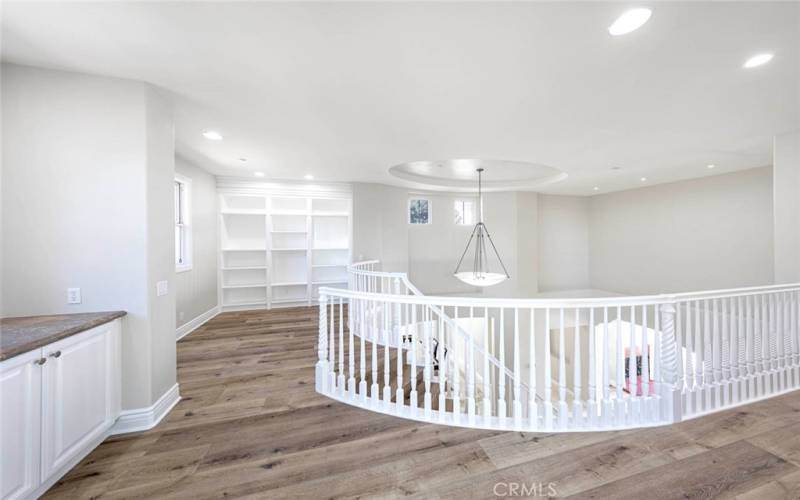 Upstairs landing area with Book shelves