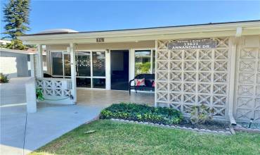 13631 Annandale Dr. M1-7L, Seal Beach, California 90740, 2 Bedrooms Bedrooms, ,1 BathroomBathrooms,Residential,Buy,13631 Annandale Dr. M1-7L,PW24217286