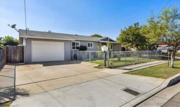 1049 Fern St, Escondido, California 92027, 3 Bedrooms Bedrooms, ,2 BathroomsBathrooms,Residential,Buy,1049 Fern St,240024574SD