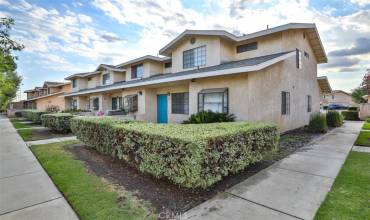 1034 E 6th Street 801, Ontario, California 91764, 2 Bedrooms Bedrooms, ,2 BathroomsBathrooms,Residential,Buy,1034 E 6th Street 801,CV24218182