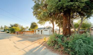 956 Avenue B, Calimesa, California 92320, 2 Bedrooms Bedrooms, ,1 BathroomBathrooms,Residential,Buy,956 Avenue B,IV24217499