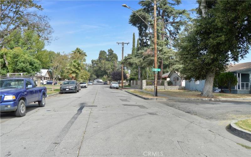 Sepulveda Ave looking north