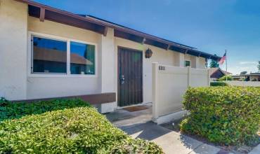 6911 Parkside, San Diego, California 92139, 2 Bedrooms Bedrooms, ,2 BathroomsBathrooms,Residential,Buy,6911 Parkside,240023981SD