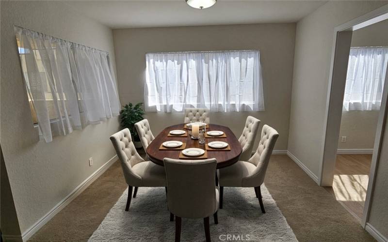 DINING ROOM VIRTUALLY SYAGED