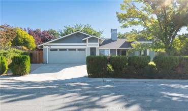 420 Navajo Avenue, Paso Robles, California 93446, 3 Bedrooms Bedrooms, ,2 BathroomsBathrooms,Residential,Buy,420 Navajo Avenue,NS24218037