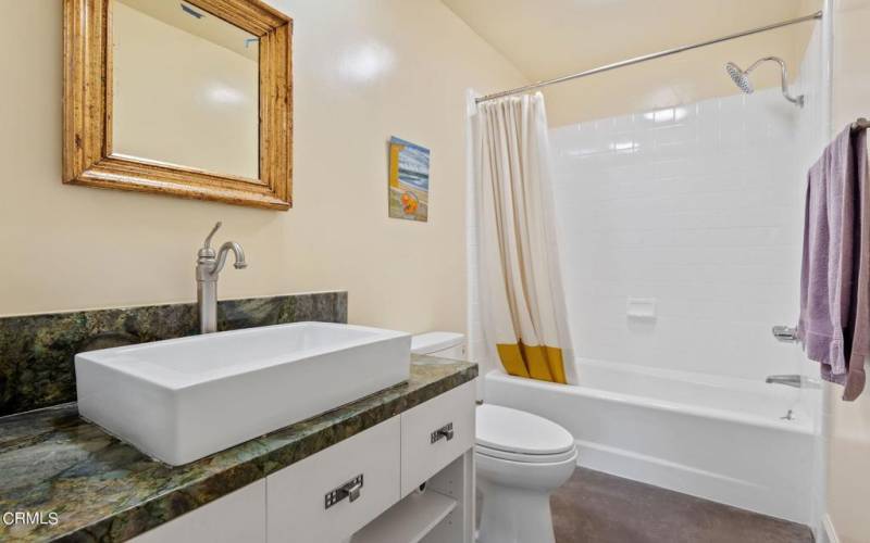 14-web-or-mls-14 - Primary Bathroom