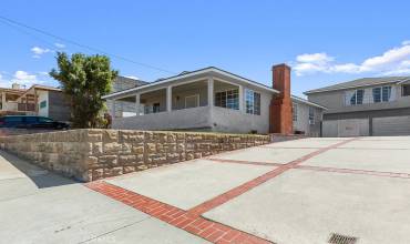 4572 W 130th Street, Hawthorne, California 90250, 3 Bedrooms Bedrooms, ,3 BathroomsBathrooms,Residential Income,Buy,4572 W 130th Street,SB24190306