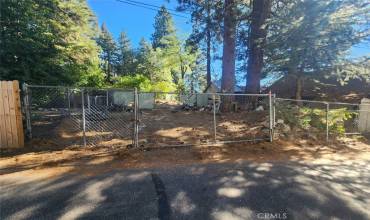 0 Secret Drive, Running Springs, California 92382, ,Land,Buy,0 Secret Drive,RW24175703