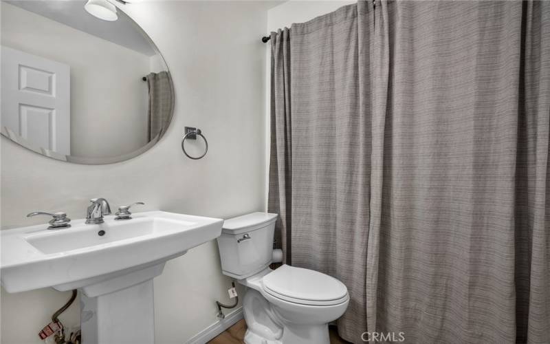 Guest Powder room