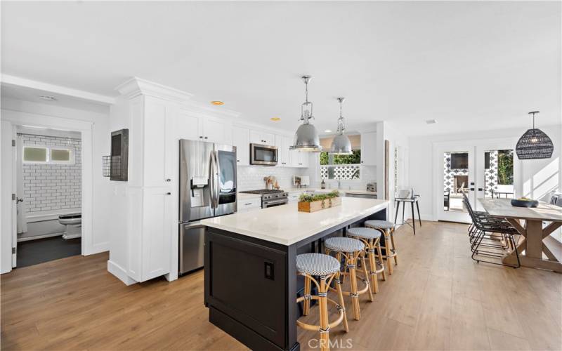 Open floorpan / Kitchen