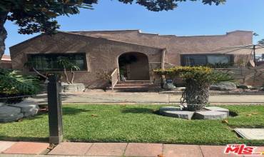 719 W Century Boulevard, Los Angeles, California 90044, 2 Bedrooms Bedrooms, ,1 BathroomBathrooms,Residential,Buy,719 W Century Boulevard,24455933