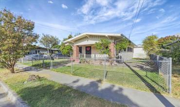 301 E Sonoma Avenue, Stockton, California 95204, 2 Bedrooms Bedrooms, ,1 BathroomBathrooms,Residential,Buy,301 E Sonoma Avenue,ML81982836