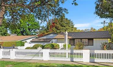 13437 McCormick Street, Sherman Oaks, California 91401, 3 Bedrooms Bedrooms, ,2 BathroomsBathrooms,Residential Lease,Rent,13437 McCormick Street,SR24213446