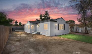 219 8th Street, Bakersfield, California 93304, 3 Bedrooms Bedrooms, ,2 BathroomsBathrooms,Residential,Buy,219 8th Street,OC24217827