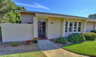 8606 Solano Circle 1002A, Huntington Beach, California 92646, 2 Bedrooms Bedrooms, ,2 BathroomsBathrooms,Residential,Buy,8606 Solano Circle 1002A,OC24217171