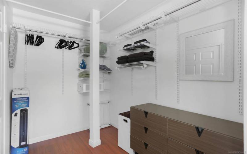 Walk-in Closet