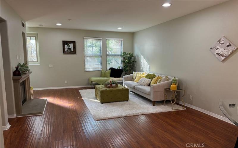 Spacious living area with fireplace