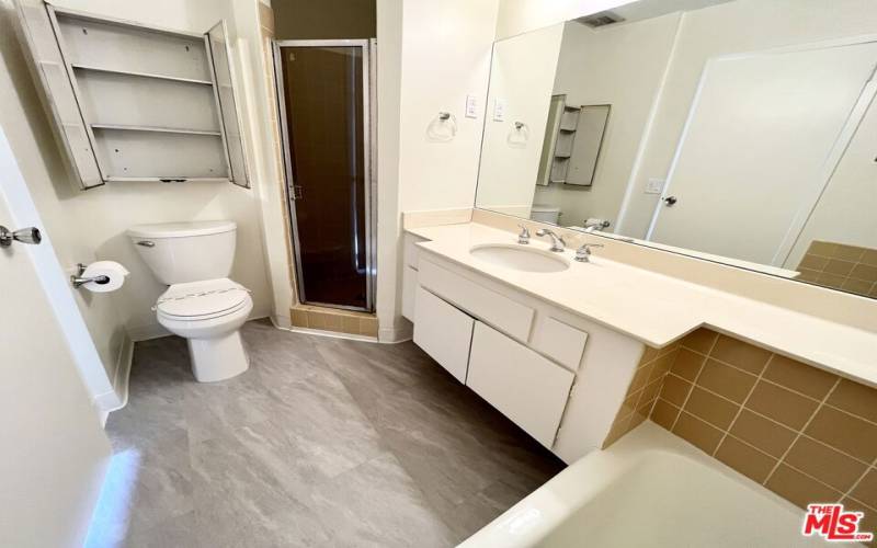 En-Suite Bathroom