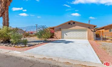 16395 Avenida Atezada, Desert Hot Springs, California 92240, 2 Bedrooms Bedrooms, ,1 BathroomBathrooms,Residential,Buy,16395 Avenida Atezada,24455163