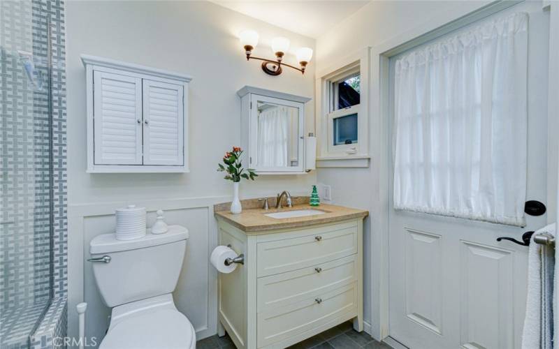 Bathroom 2 with access to the back yard.