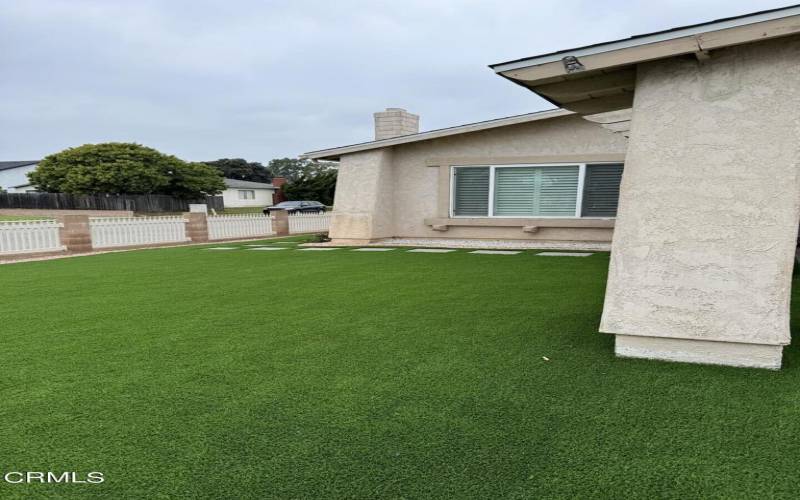 3091 NEAP PL FRT ARTIFICIAL TURF