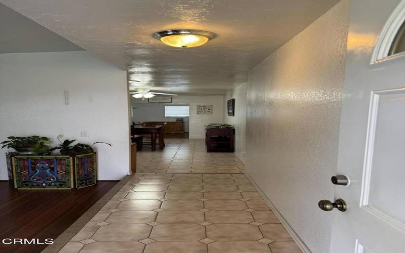 3091 NEAP PL HALLWAY