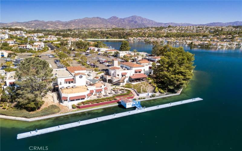 Plaza Del Lago's Market Dock