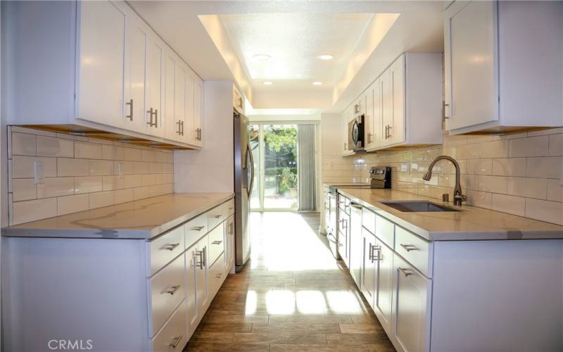 Brand new kitchen, enjoy cooking in your fully renovated space.