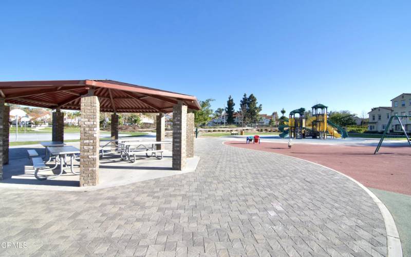 Gazebo w Tables