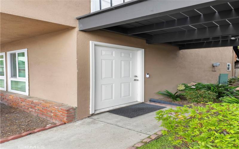 Downstairs bedroom has additional separate entrance