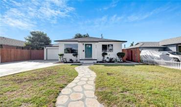 2316 W Flower, Fullerton, California 92833, 3 Bedrooms Bedrooms, ,2 BathroomsBathrooms,Residential,Buy,2316 W Flower,OC24212579