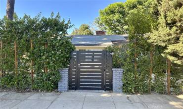 4515 Sherman Oaks Ave, Sherman Oaks, California 91403, 3 Bedrooms Bedrooms, ,1 BathroomBathrooms,Residential Lease,Rent,4515 Sherman Oaks Ave,SR24211959