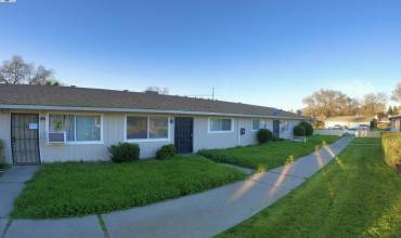 8829 Kelley Dr, Stockton, California 95209, 6 Bedrooms Bedrooms, ,3 BathroomsBathrooms,Residential Income,Buy,8829 Kelley Dr,41077219