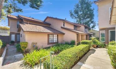 2412 Plaza De Vista, Fullerton, California 92833, 3 Bedrooms Bedrooms, ,1 BathroomBathrooms,Residential,Buy,2412 Plaza De Vista,PW24203122