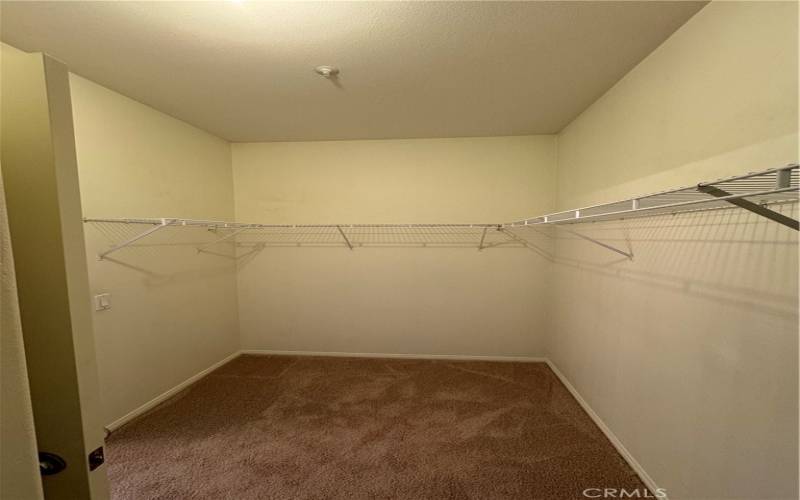 Walk-in closet