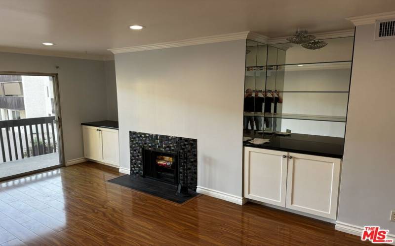 Fireplace & Bar