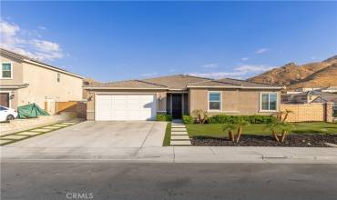 7924 Raincross Court, Riverside, California 92507, 4 Bedrooms Bedrooms, ,2 BathroomsBathrooms,Residential,Buy,7924 Raincross Court,DW24216472