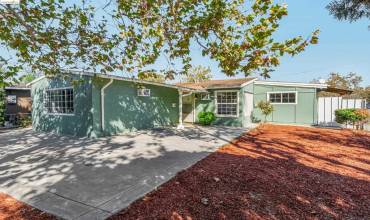 34 William Way, Pittsburg, California 94565, 3 Bedrooms Bedrooms, ,1 BathroomBathrooms,Residential,Buy,34 William Way,41076628