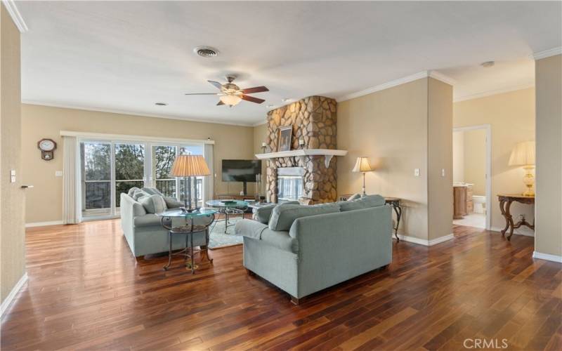 Spacious and bright living room