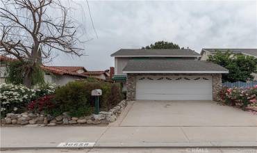 30658 Lakefront Drive, Agoura Hills, California 91301, 3 Bedrooms Bedrooms, ,2 BathroomsBathrooms,Residential Lease,Rent,30658 Lakefront Drive,SR24219965