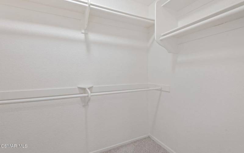 16-web-or-mls-16 - Primary Closet