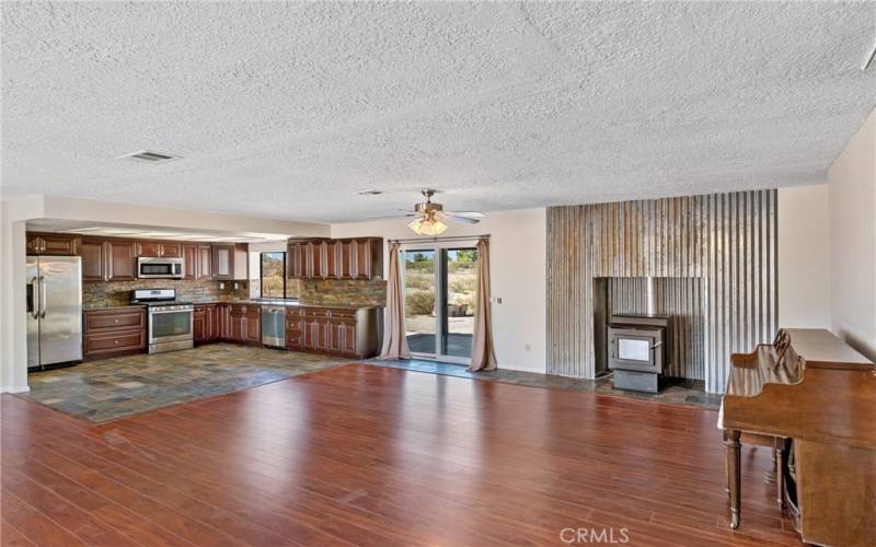 Living Room/Kitchen