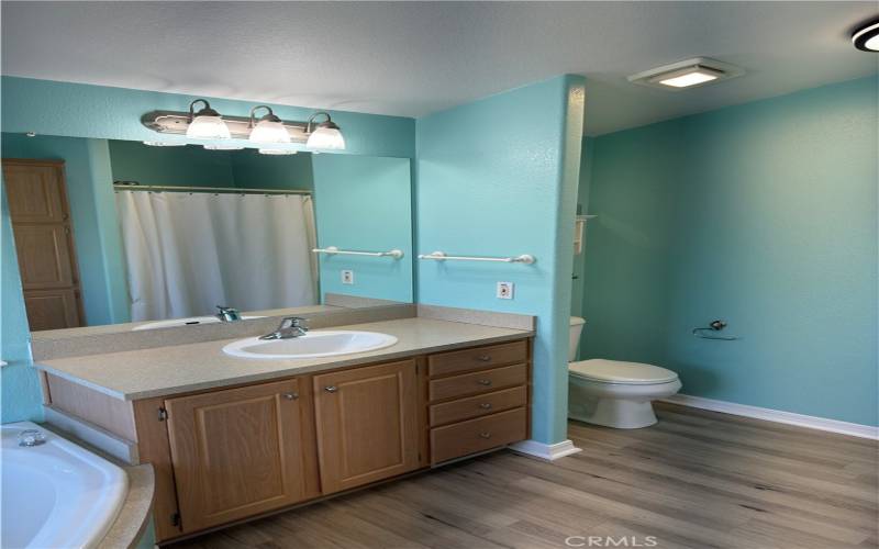 Two sinks in master bathroom