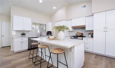 Fully updated, modern beautiful home located in the Colony in Murrieta!