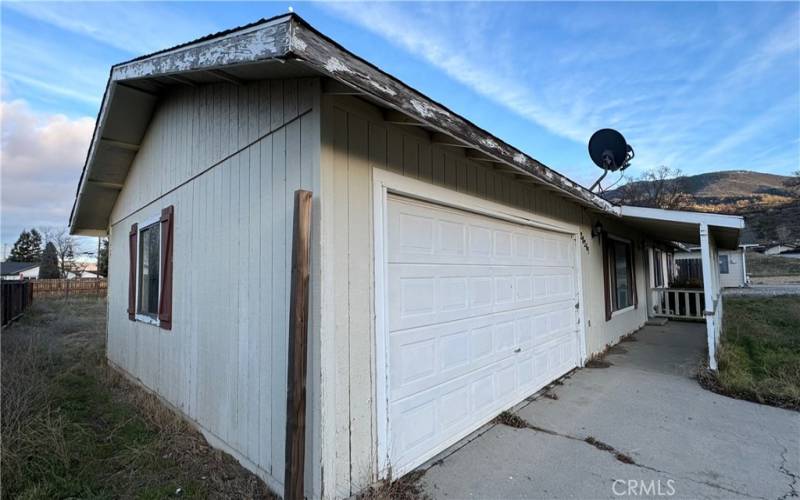 front of house and garage